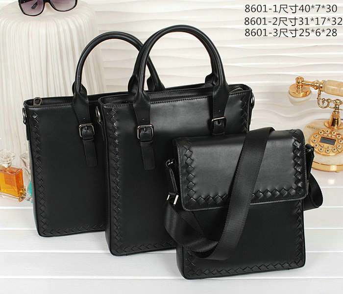 Bottega Veneta cross body messenger 86013 royalblue